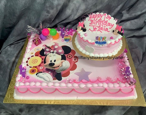 Half Sheet Cake with 6" Round Single Layer on Separator