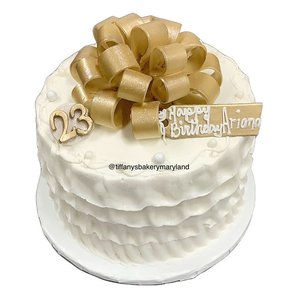 Buttercream Ruffles on Round Cake