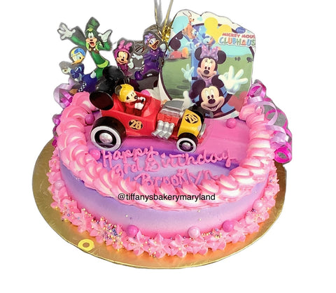 Mickey and Minnie Mouse on Round Cake