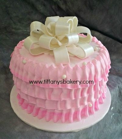 Buttercream Ruffles on Round Cake