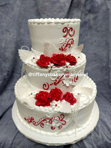 Roses and Vines Classic Gold Wedding Cake