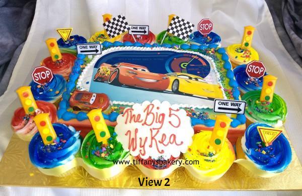 Cupcake Cake 1/4 Sheet with 18 Cupcakes