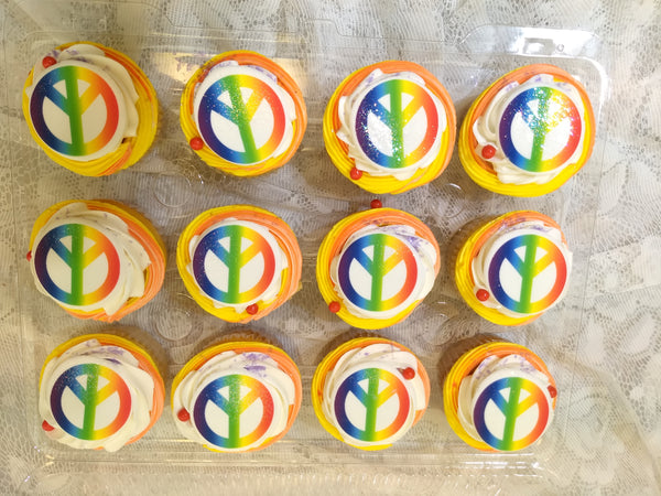 Cupcakes with Edible Image Layon Design