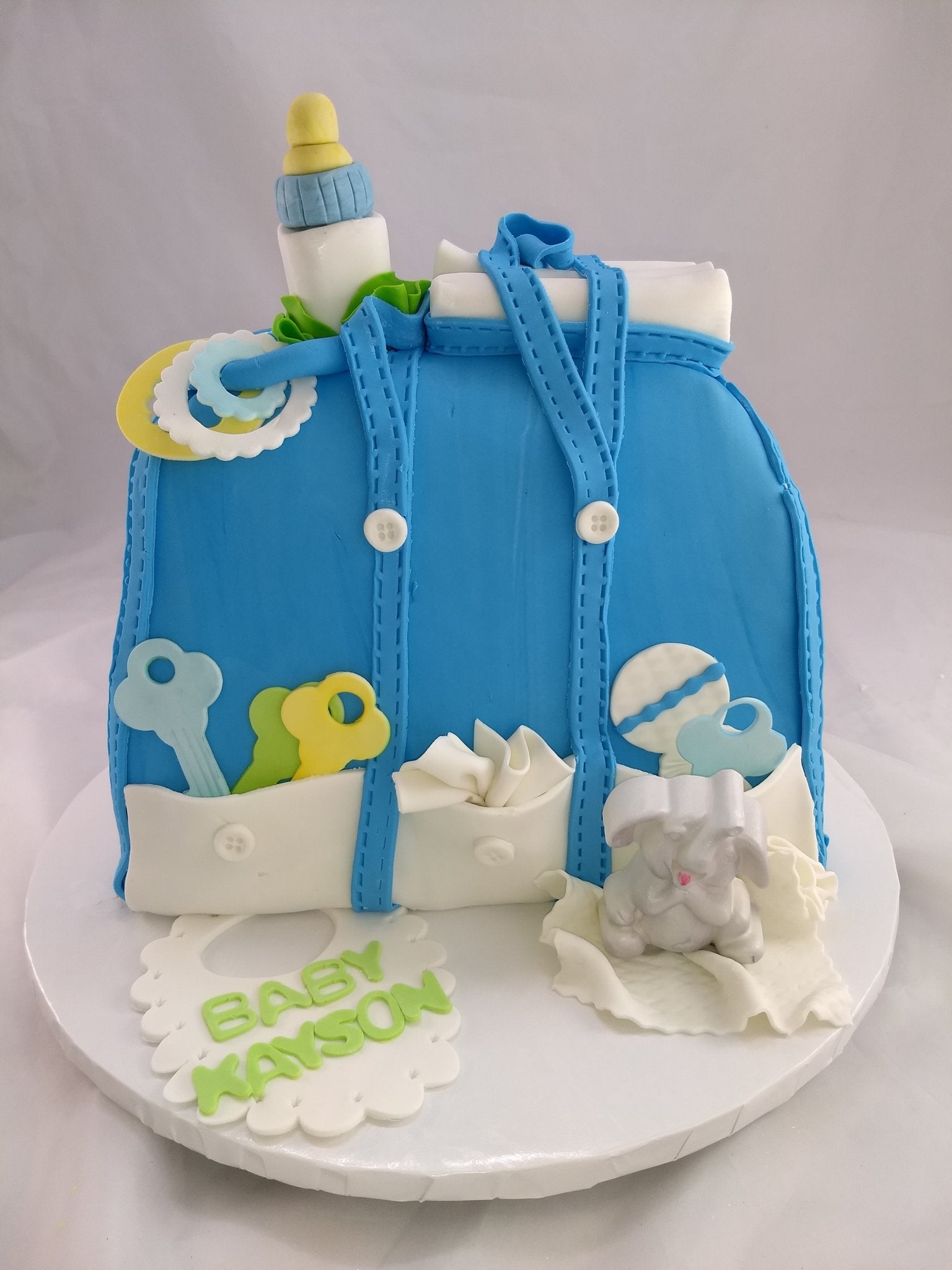 Let's Make a Hand Bag Sculpted Cake! #cakedecoratingvideos #cakedecora... |  TikTok