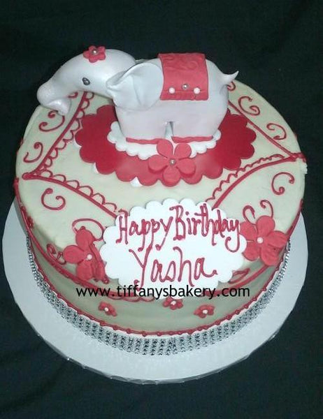Elephant on Round Cake